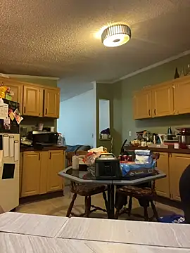 Snapshot of velvetta_ chatting on December 5, 2025, 7:12 pm velvetta online show from December 5, 2025, 7:12 pm