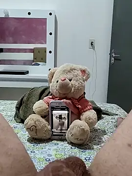 caiomax2 online show from March 6, 2025, 4:07 pm