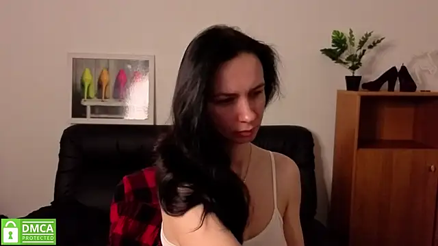 annakillianox online show from April 13, 2026, 5:22 am