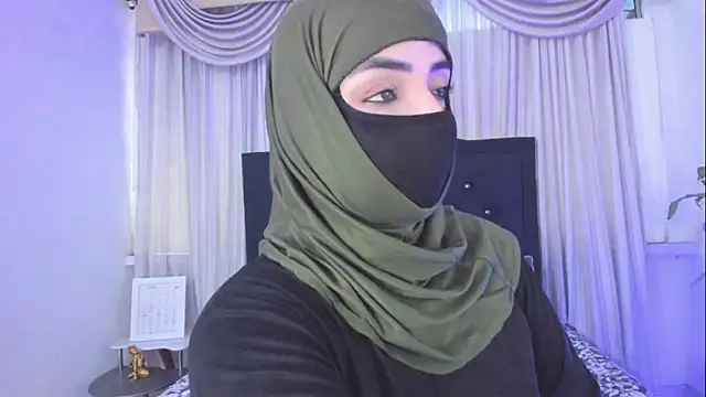 Uzra hayed online show from February 12, 2026, 7:35 pm