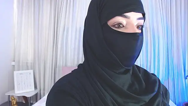 Uzra hayed online show from October 23, 2025, 7:56 pm