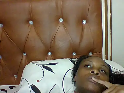 Snapshot of Toxique_ chatting on February 27, 2025, 6:02 am Toxique online show from February 27, 2025, 6:02 am