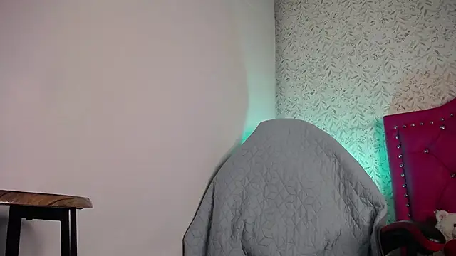 luly pink online show from March 7, 2026, 3:46 am