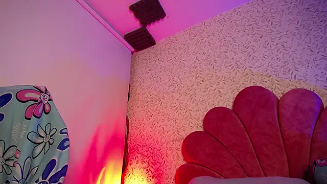 luly pink online show from May 30, 2026, 4:41 am