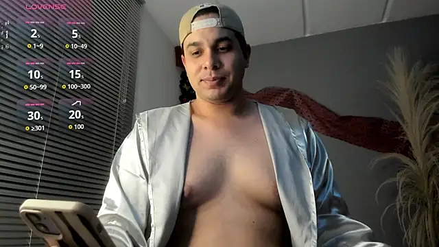 Snapshot of Latin_boy_surprisee chatting on January 18, 2026, 1:20 am Latin boy surprisee online show from January 18, 2026, 1:20 am