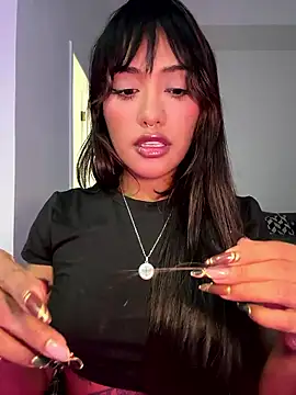 VictoireFeller online show from January 12, 2026, 3:24 am