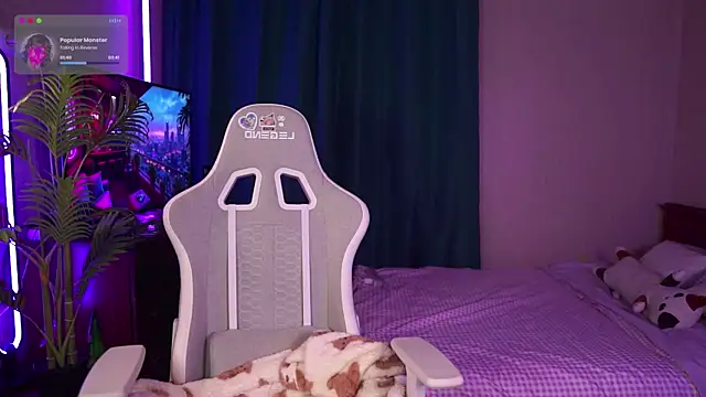 Snapshot of Kamila_icee chatting on October 11, 2025, 7:04 pm Kamila icee online show from October 11, 2025, 7:04 pm