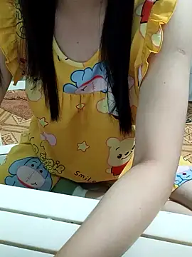 Snapshot of Ngocnhi2k chatting on December 8, 2024, 6:17 pm Ngocnhi2k online show from December 8, 2024, 6:17 pm