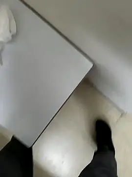 onbifeet online show from March 13, 2025, 6:12 pm