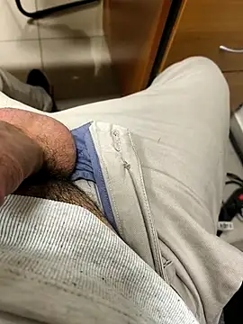 onbifeet online show from February 5, 2026, 5:31 pm