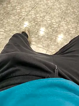 onbifeet online show from April 5, 2026, 7:20 pm