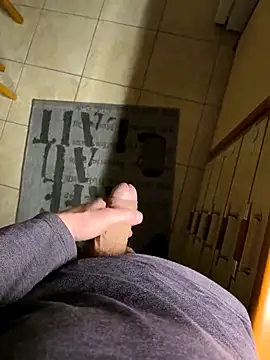 onbifeet online show from February 16, 2025, 8:00 pm