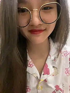 Krixxi22 online show from March 11, 2025, 2:29 pm