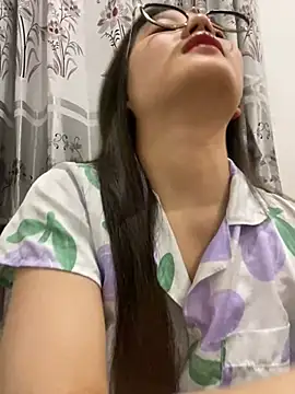 Krixxi22 online show from March 12, 2025, 2:34 pm