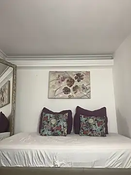 rubi star online show from November 6, 2025, 5:28 pm