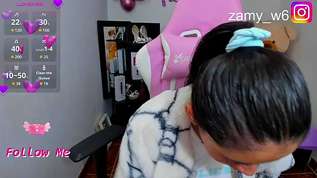 karla cute01 online show from November 20, 2025, 5:08 am