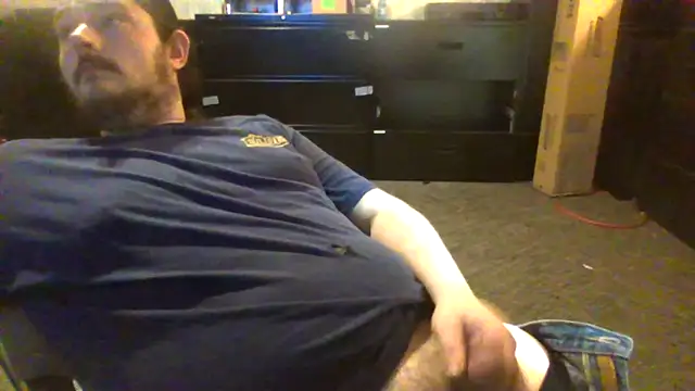 Snapshot of daddysmalldick502 chatting on March 6, 2026, 5:30 pm daddysmalldick502 online show from March 6, 2026, 5:30 pm