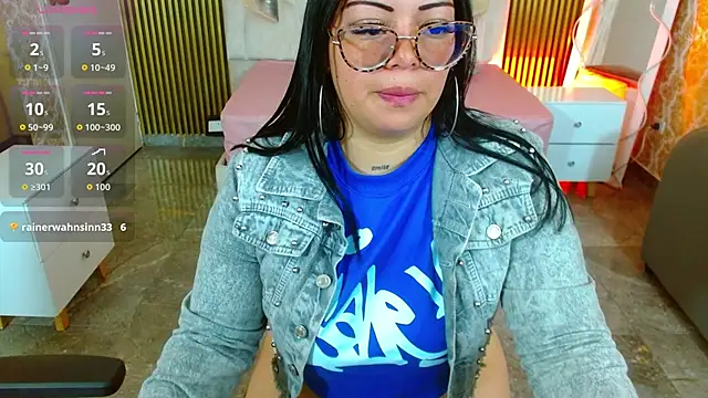 martinna tay online show from December 18, 2025, 3:22 am