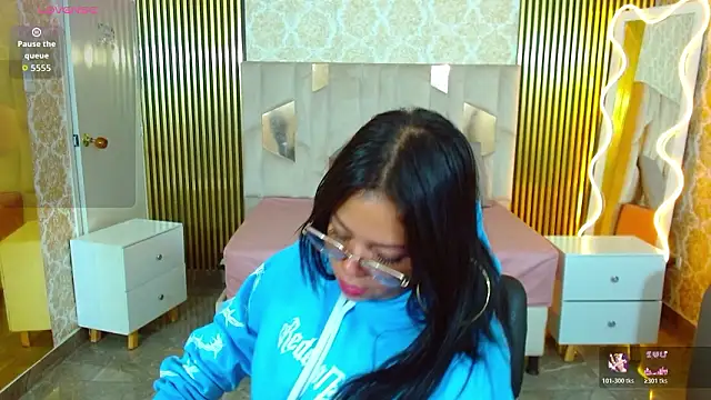 martinna tay online show from February 10, 2026, 3:16 am