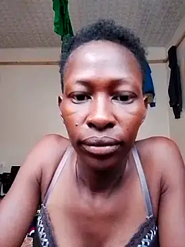 Snapshot of LOVELY-2BERRY chatting on March 10, 2025, 5:00 am LOVELY-2BERRY online show from March 10, 2025, 5:00 am