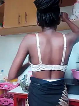 LOVELY-2BERRY online show from March 19, 2026, 7:52 am