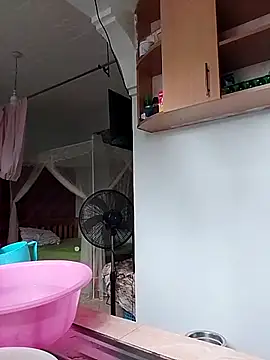 LOVELY-2BERRY online show from January 15, 2026, 4:27 am