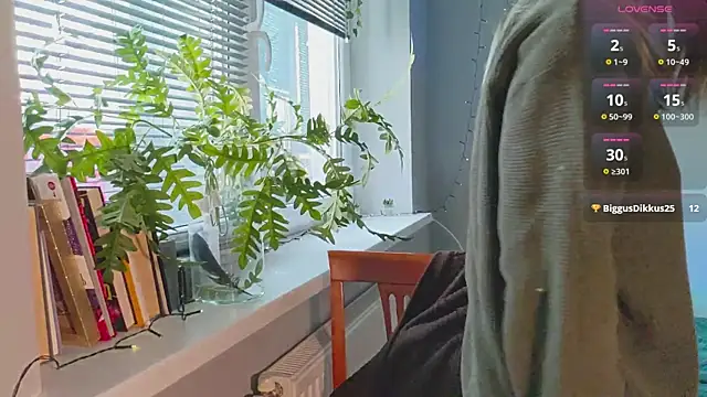 monlight  dana online show from January 13, 2025, 1:17 pm