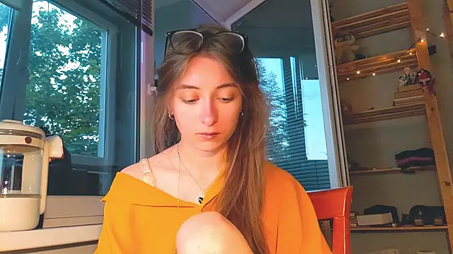 monlight  dana online show from June 24, 2026, 7:33 pm
