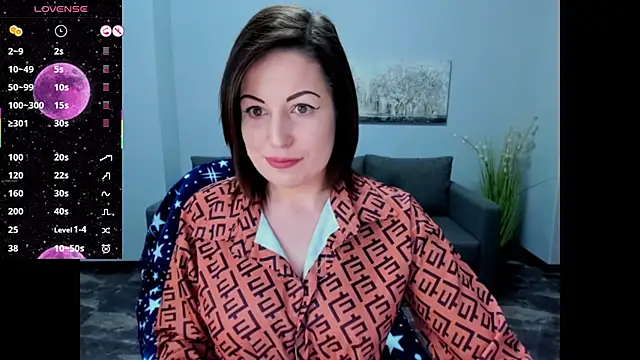 Snapshot of Emily_Midlton chatting on March 2, 2025, 2:04 pm Emily Midlton online show from March 2, 2025, 2:04 pm