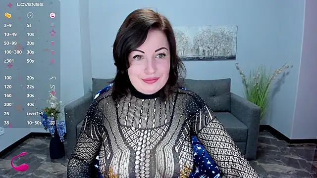 Emily Midlton online show from November 13, 2025, 7:34 am