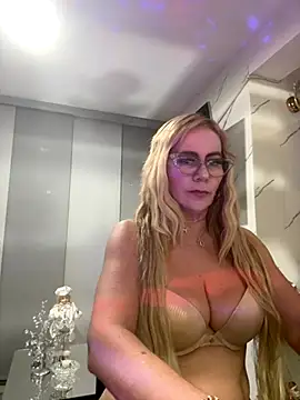 Snapshot of LARIANA_RIVERA23 chatting on November 29, 2025, 5:51 am LARIANA RIVERA23 online show from November 29, 2025, 5:51 am