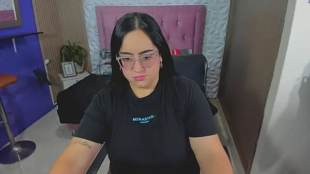 Snapshot of Sofiia_davis23 chatting on October 1, 2025, 1:48 pm Sofiia davis23 online show from October 1, 2025, 1:48 pm