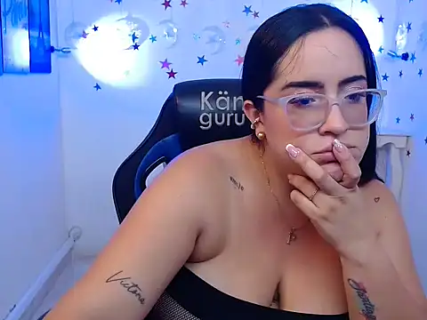 Snapshot of Sofiia_davis23 chatting on December 12, 2024, 4:21 pm Sofiia davis23 online show from December 12, 2024, 4:21 pm