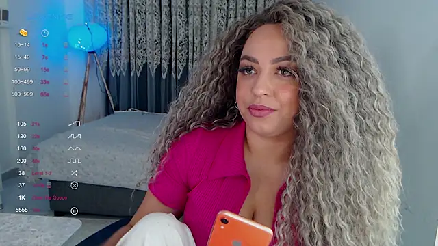 Snapshot of _Just_a_queen_3 chatting on October 18, 2025, 9:11 am Just a queen 3 online show from October 18, 2025, 9:11 am