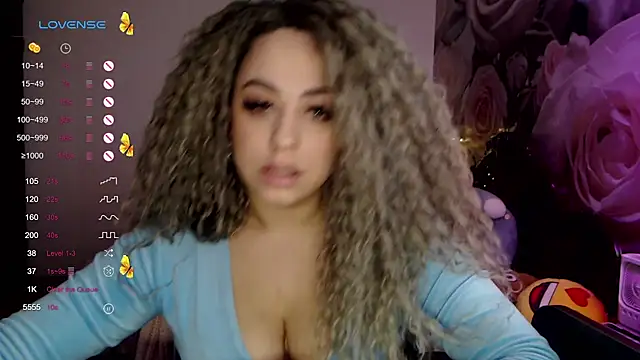 Snapshot of _Just_a_queen_3 chatting on February 26, 2025, 6:26 pm Just a queen 3 online show from February 26, 2025, 6:26 pm