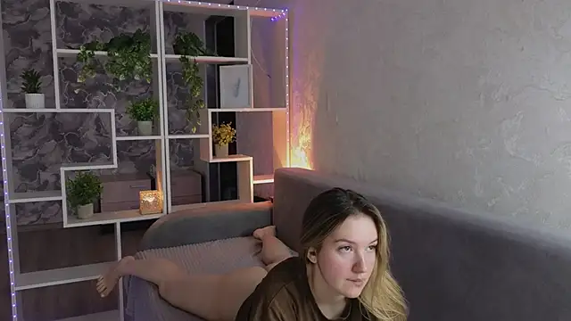 flawless angell online show from November 24, 2025, 7:47 pm