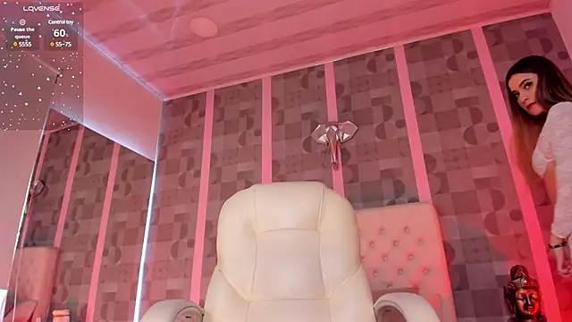 Snapshot of sweetty_paulina chatting on March 8, 2025, 5:17 am sweetty paulina online show from March 8, 2025, 5:17 am