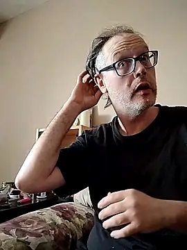 DARemo42O online show from March 9, 2025, 6:21 pm