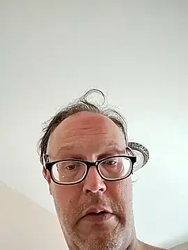 DARemo42O online show from September 28, 2025, 12:56 pm