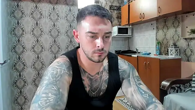 Jonmusclemaster online show from December 1, 2025, 9:04 pm