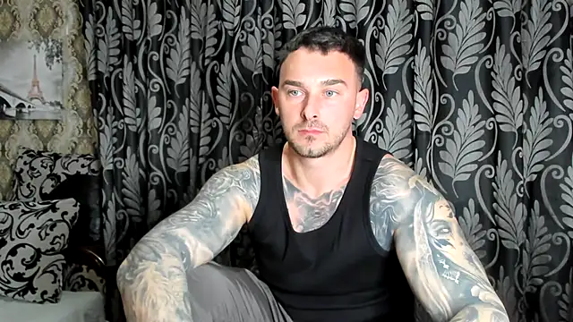 Snapshot of Jonmusclemaster chatting on March 28, 2026, 9:49 pm Jonmusclemaster online show from March 28, 2026, 9:49 pm