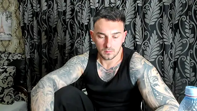 Snapshot of Jonmusclemaster chatting on March 27, 2026, 8:54 pm Jonmusclemaster online show from March 27, 2026, 8:54 pm