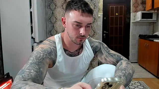 Snapshot of Jonmusclemaster chatting on March 6, 2026, 8:48 pm Jonmusclemaster online show from March 6, 2026, 8:48 pm