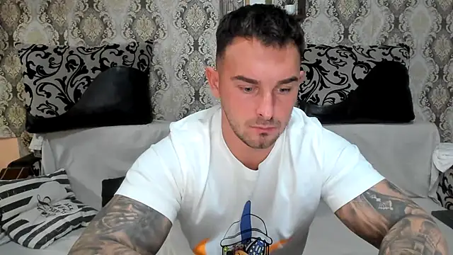 Jonmusclemaster online show from November 14, 2025, 8:34 pm