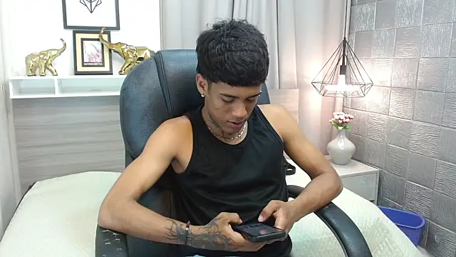 Alan Cute18 online show from February 14, 2026, 4:34 am