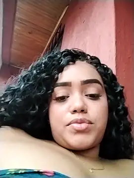 Snapshot of kiara_milf_ chatting on October 4, 2025, 10:33 pm kiara milf online show from October 4, 2025, 10:33 pm