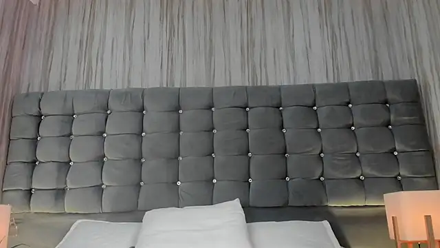 Snapshot of Poacahontasfg chatting on November 27, 2025, 4:02 am Poacahontasfg online show from November 27, 2025, 4:02 am