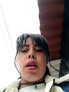 Snapshot of _andrea30 chatting on April 22, 2026, 12:01 pm andrea30 online show from April 22, 2026, 12:01 pm