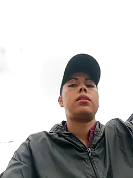  andrea30 online show from November 17, 2025, 11:58 am