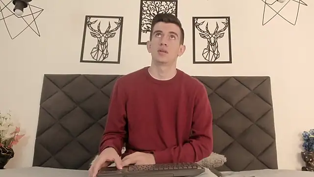 MikaelSlow online show from March 14, 2025, 6:10 am